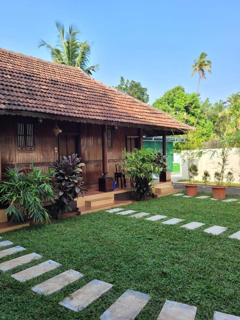 Cherai Beach Palace 외부 사진